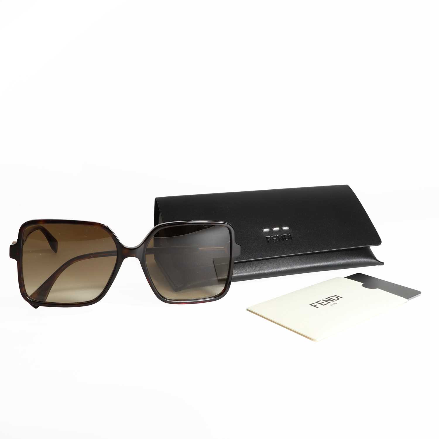 A pair of Fendi faux tortoiseshell framed sunglasses, - Image 10 of 10