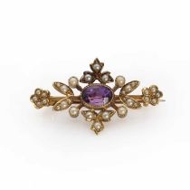 A gold amethyst and split pearl bar brooch,