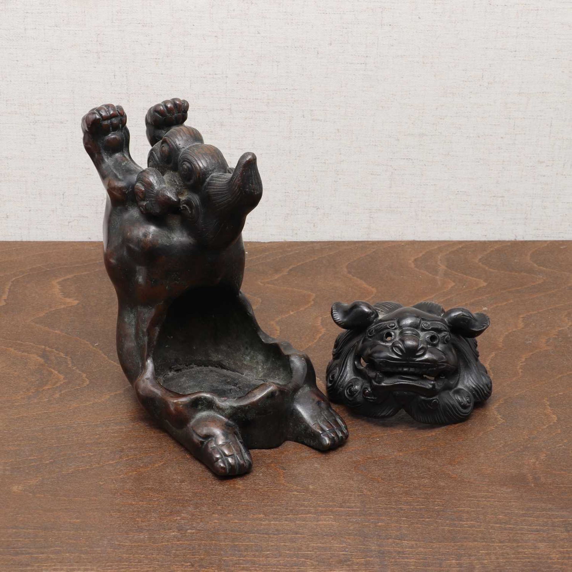 A Japanese bronze incense burner, - Image 6 of 6