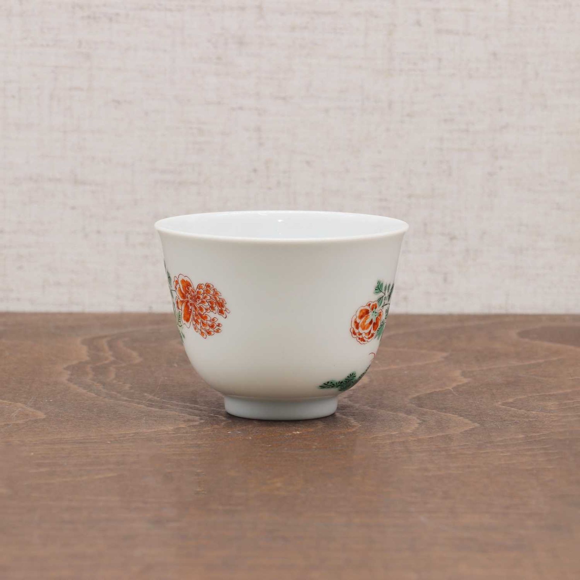 A Chinese wucai cup, - Image 4 of 7
