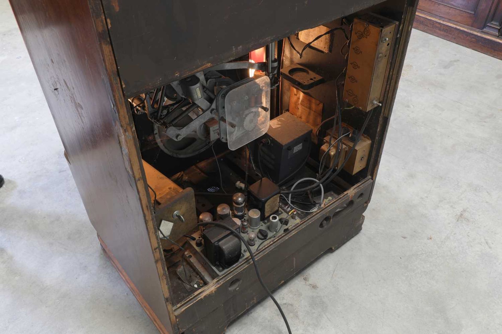 An American 'Wurlitzer 600' jukebox, - Image 11 of 16