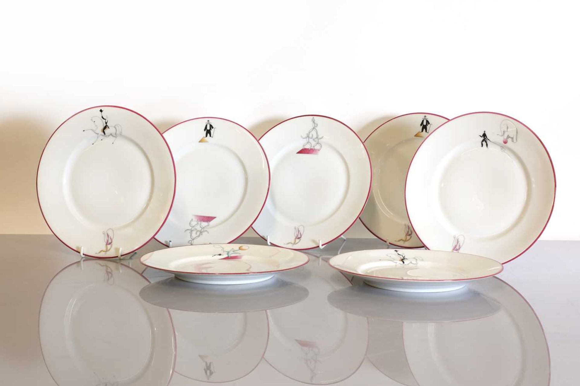 Seven Richard Ginori 'Il Circo' porcelain plates,