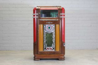 An American 'Wurlitzer 600' jukebox,