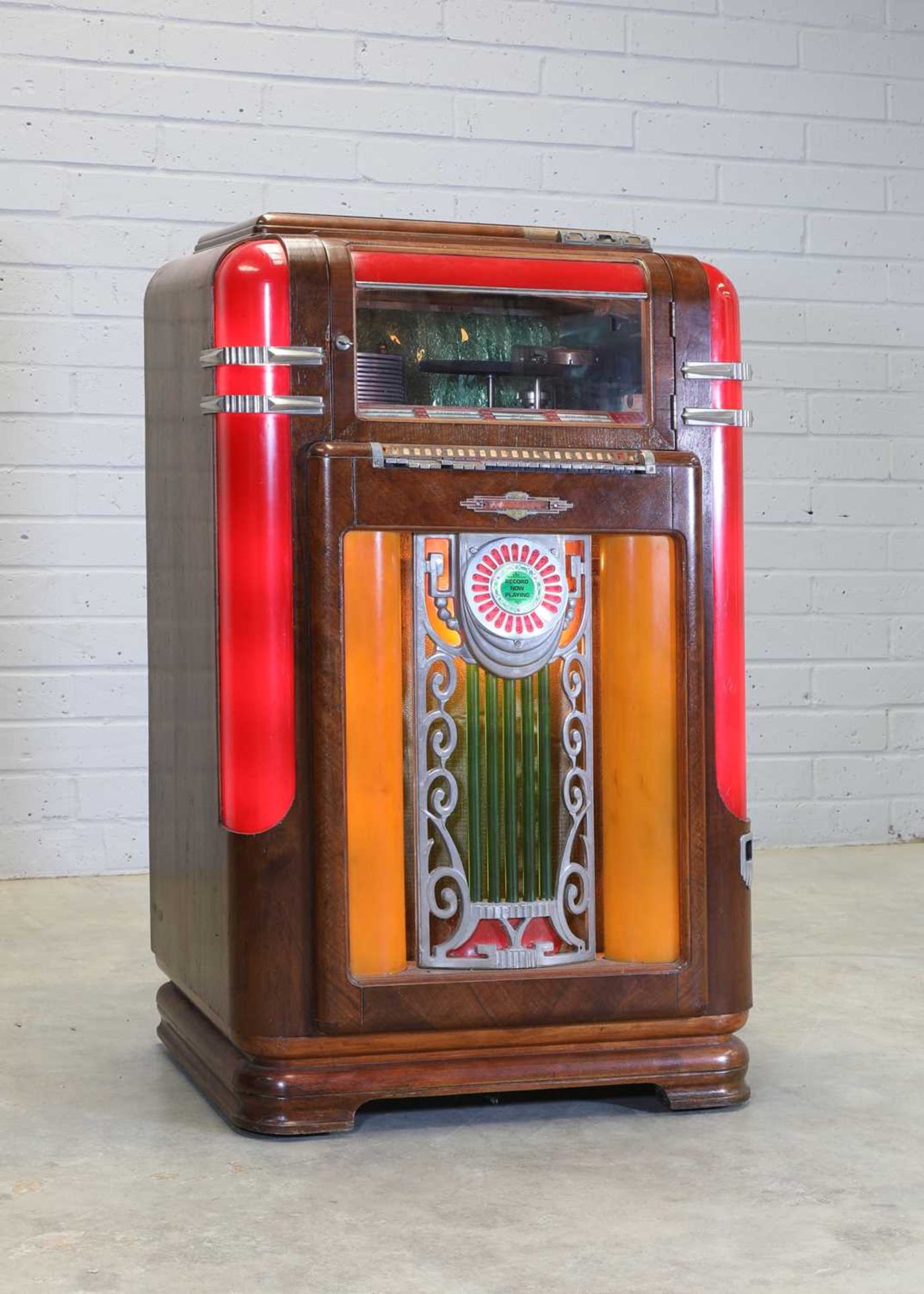 An American 'Wurlitzer 600' jukebox, - Image 4 of 16