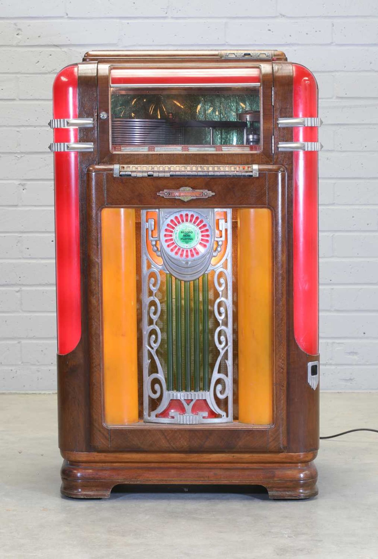 An American 'Wurlitzer 600' jukebox, - Image 5 of 16
