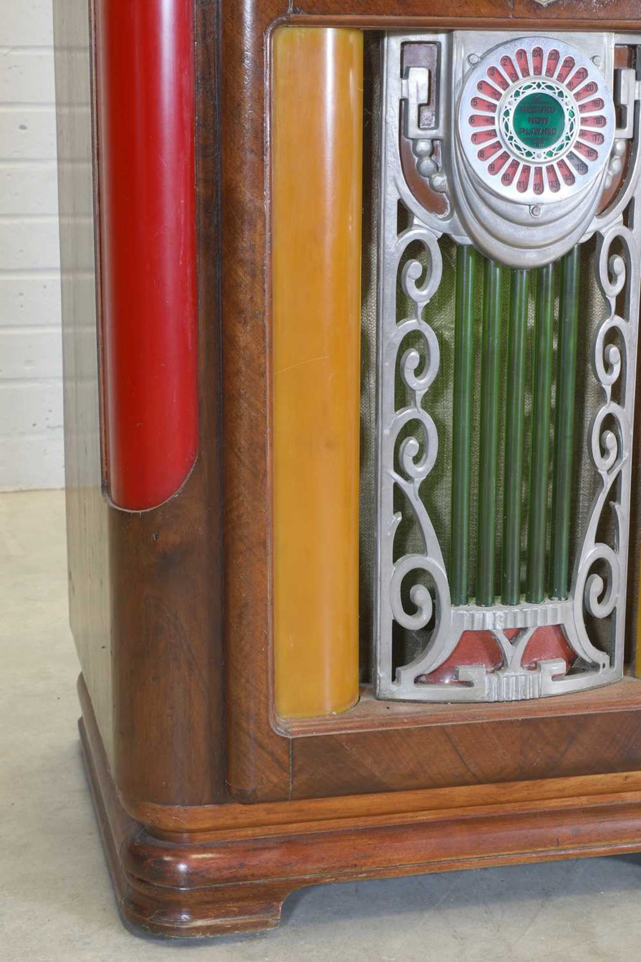 An American 'Wurlitzer 600' jukebox, - Image 2 of 16