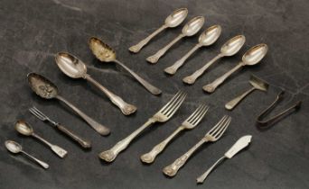 A collection of King and Queens pattern flatware