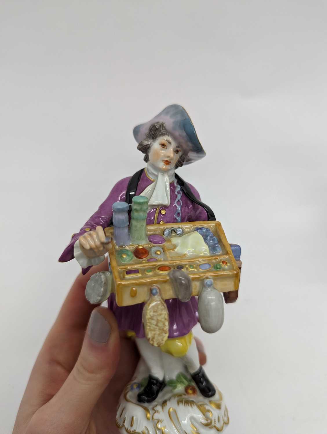 A group of four Meissen porcelain figures - Image 10 of 35