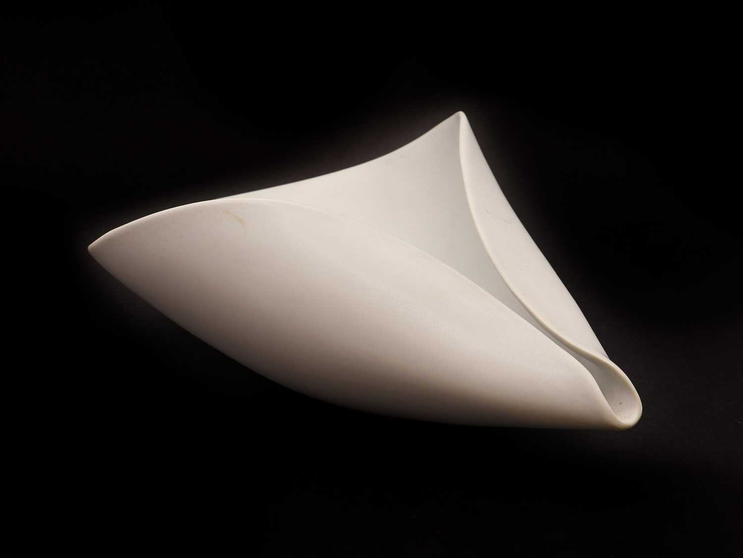 A Gustavsberg 'Veckla' folded bowl,