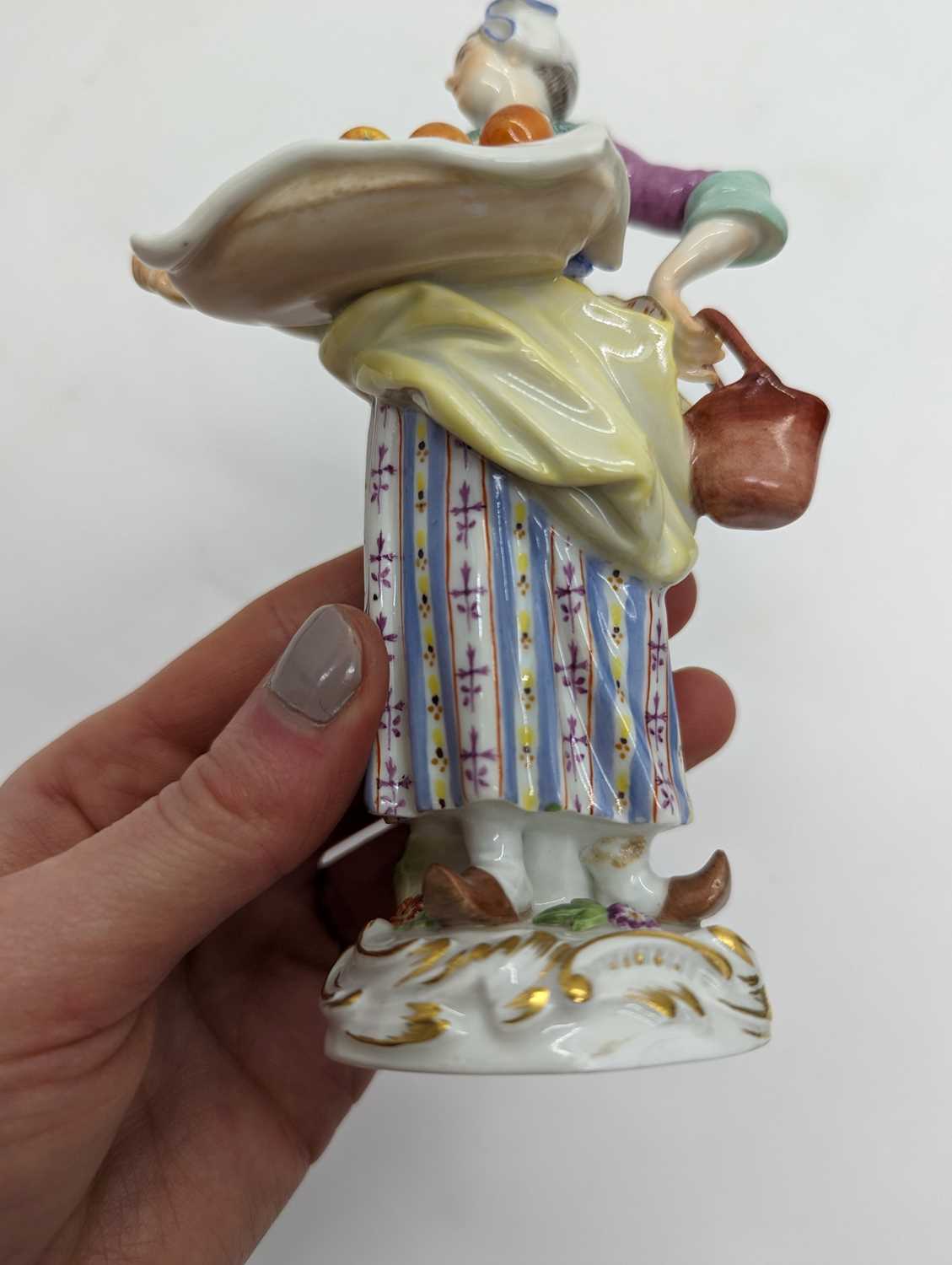 A group of four Meissen porcelain figures - Image 31 of 35