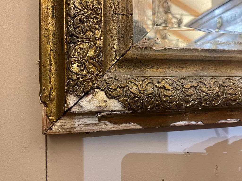 A near pair of giltwood and gesso overmantel mirrors, - Image 19 of 25