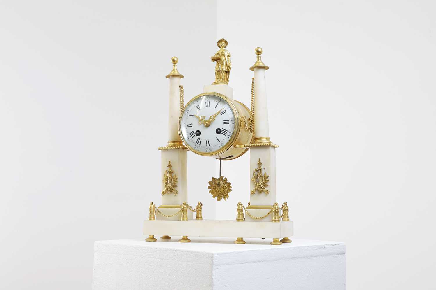 An alabaster and ormolu mantel clock, - Image 2 of 10