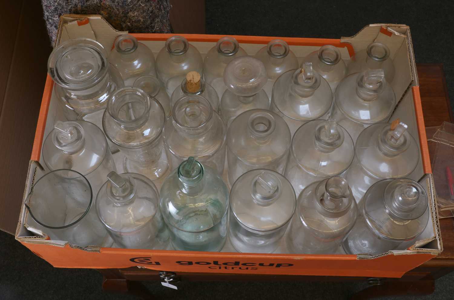 A collection of glass apothecary jars, - Image 12 of 16