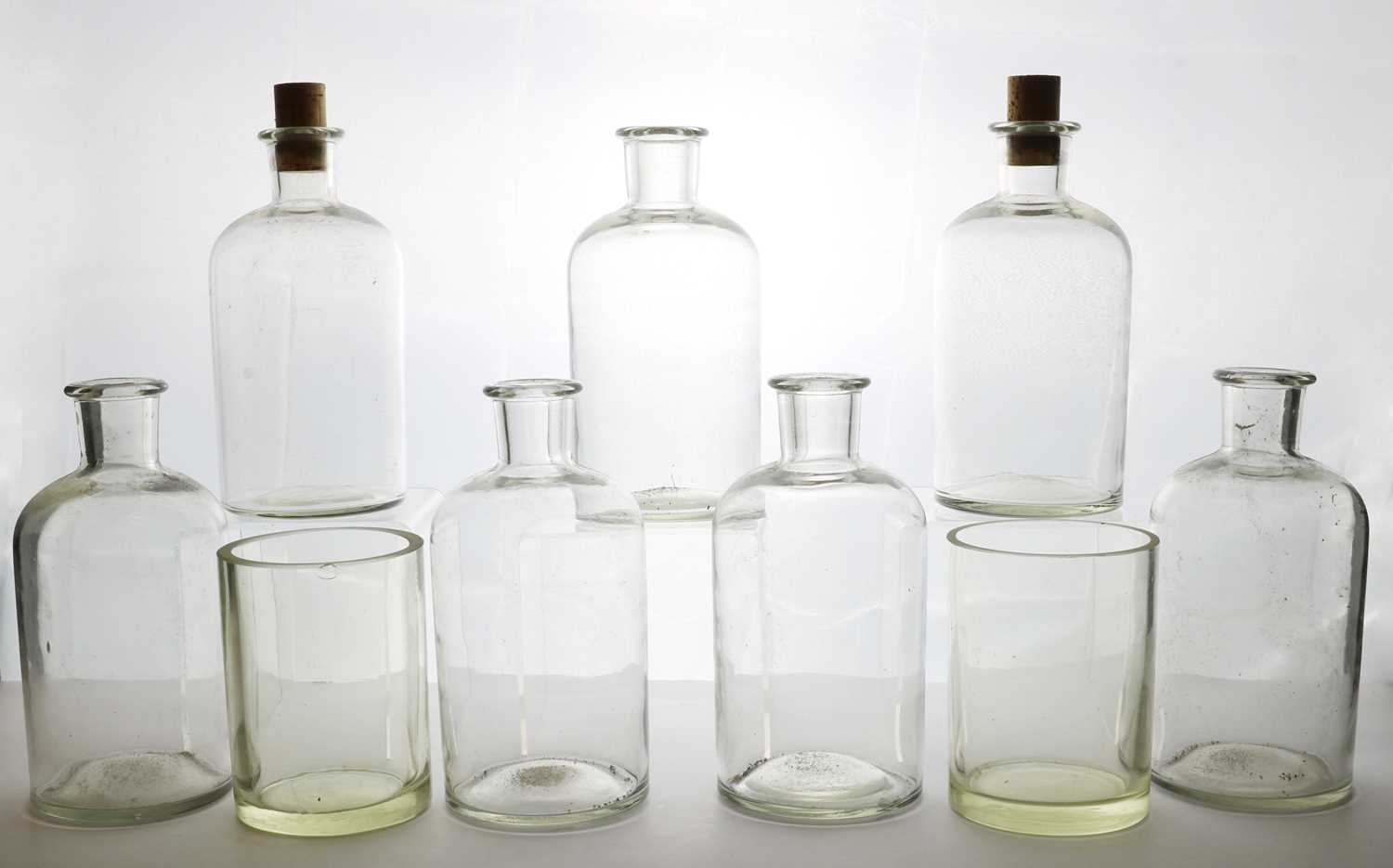 A collection of glass apothecary jars, - Image 7 of 16