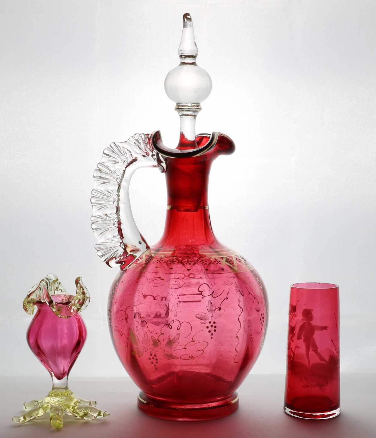 A Victorian cranberry glass decanter and stopper - Image 3 of 4