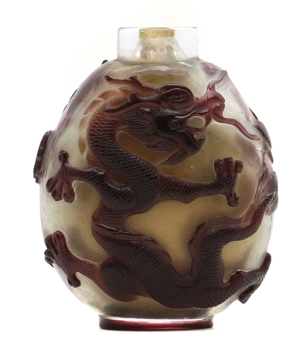 A Chinese glass cased and cut scent bottle - Image 4 of 5