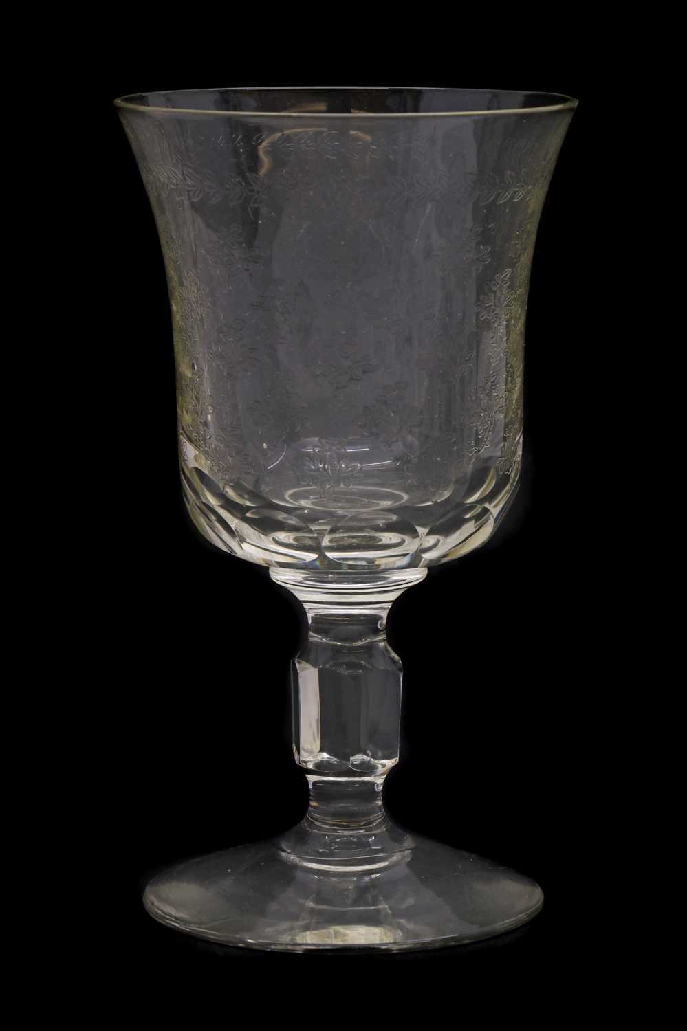 A set of four toasting glasses, - Image 5 of 5