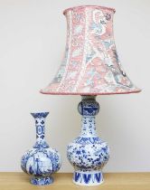 A Delft porcelain onion vase