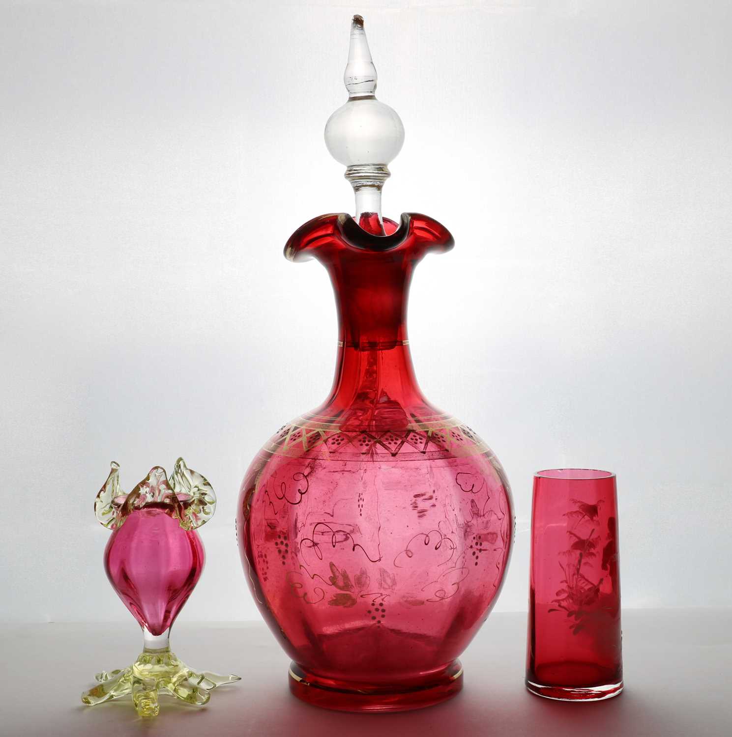 A Victorian cranberry glass decanter and stopper - Image 2 of 4