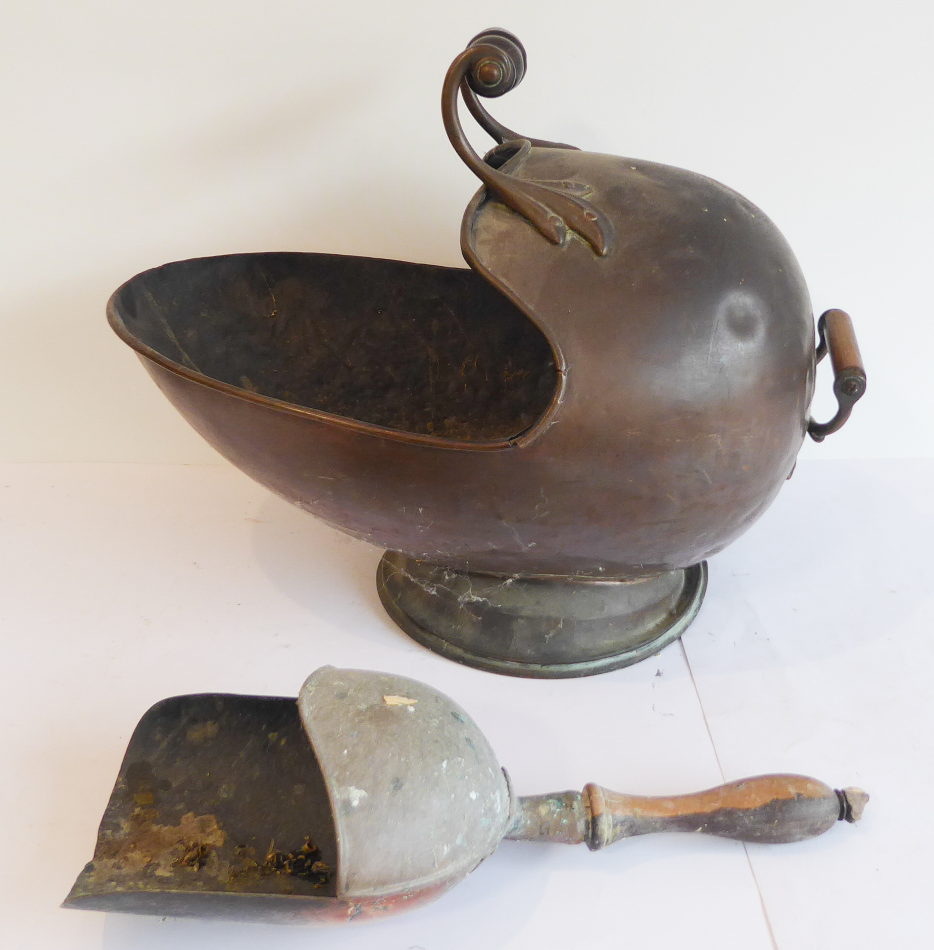 Assorted brass and copper items to include: a 19th century copper helmet-shaped coal scuttle with - Image 3 of 6