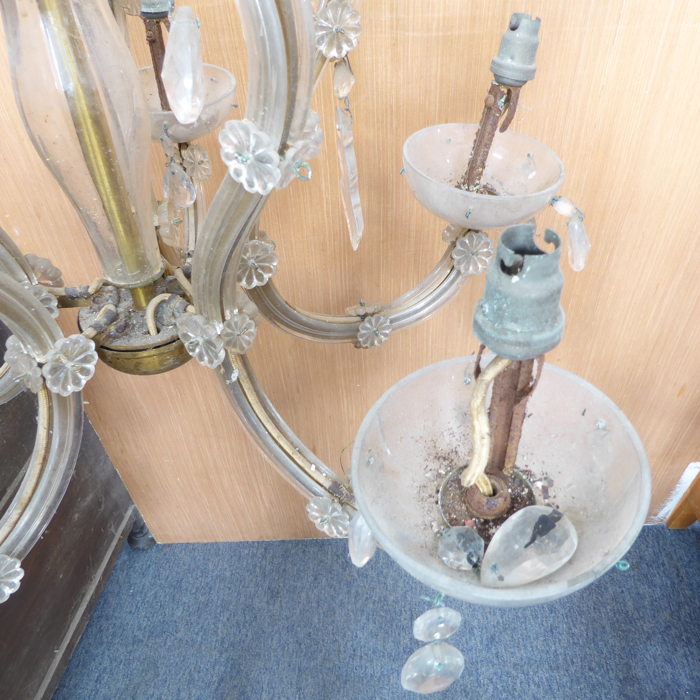 A five-light glass chandelier for restoration (approx. 52 cm wide) - Image 6 of 7