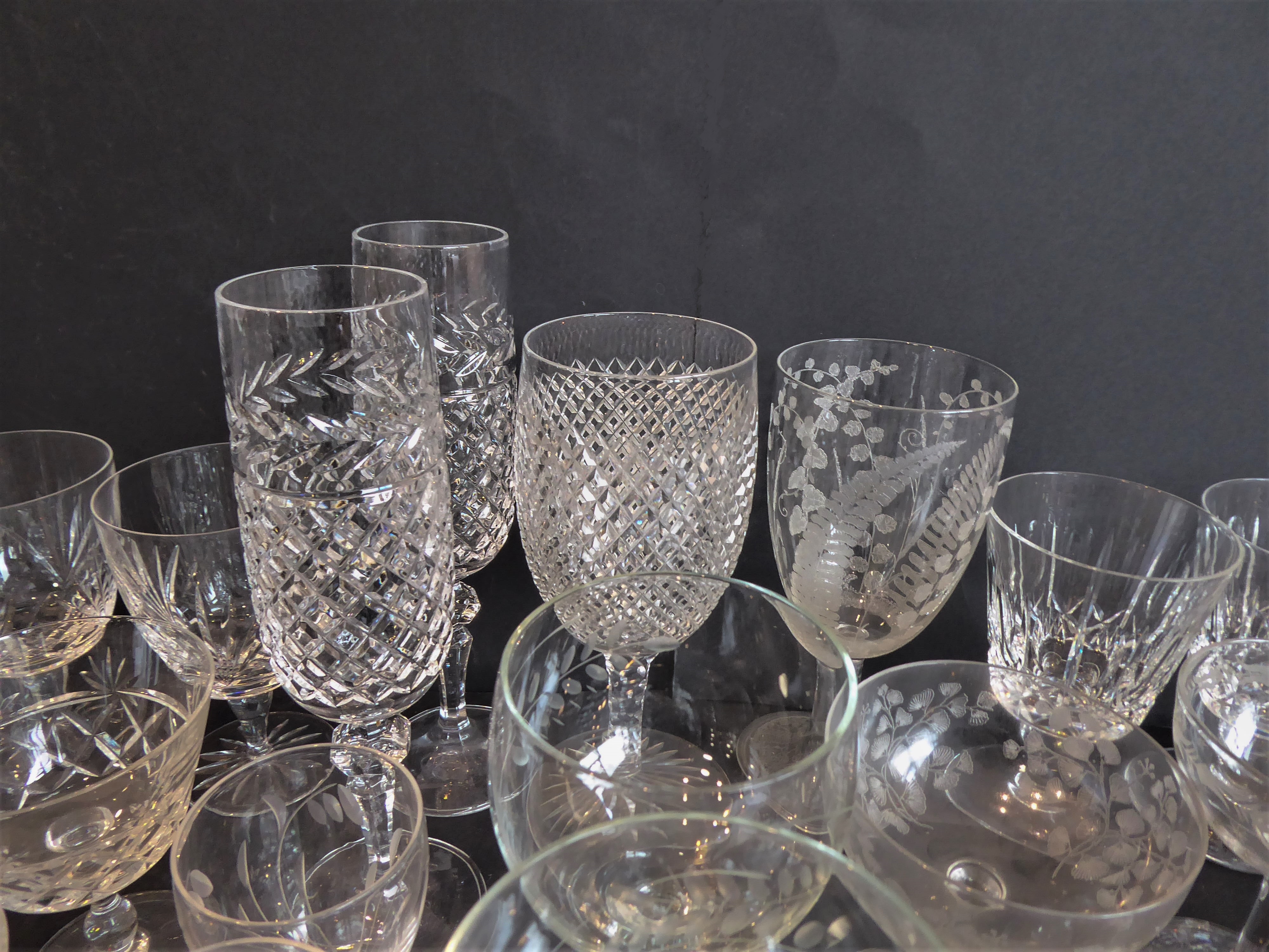 Five trays of various fine quality drinking glasses to include: hocks, hobnail-cut flutes, wines, - Image 5 of 5