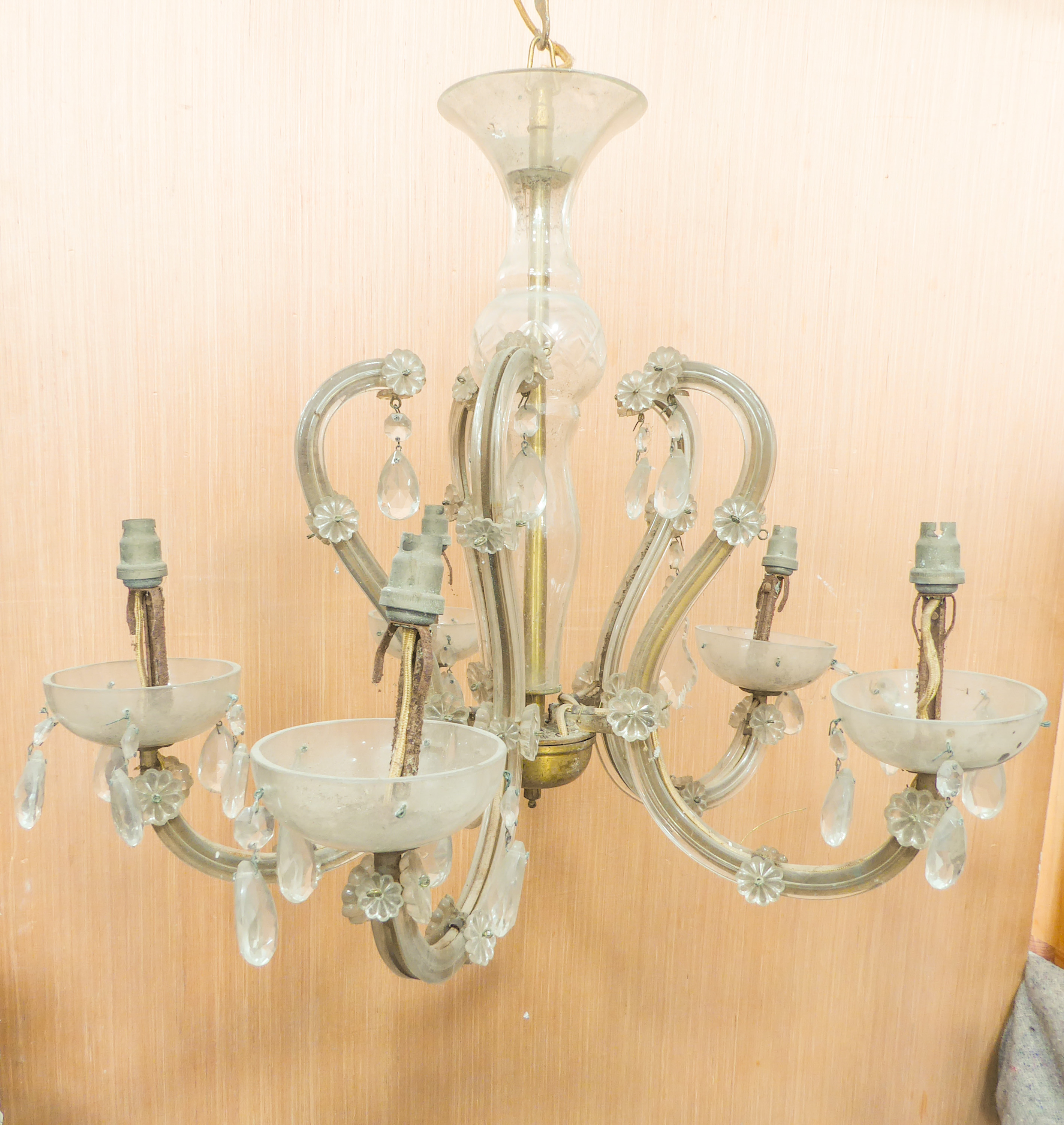 A five-light glass chandelier for restoration (approx. 52 cm wide)