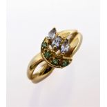 A 10-carat gold tanzanite and emerald ring, size N/O