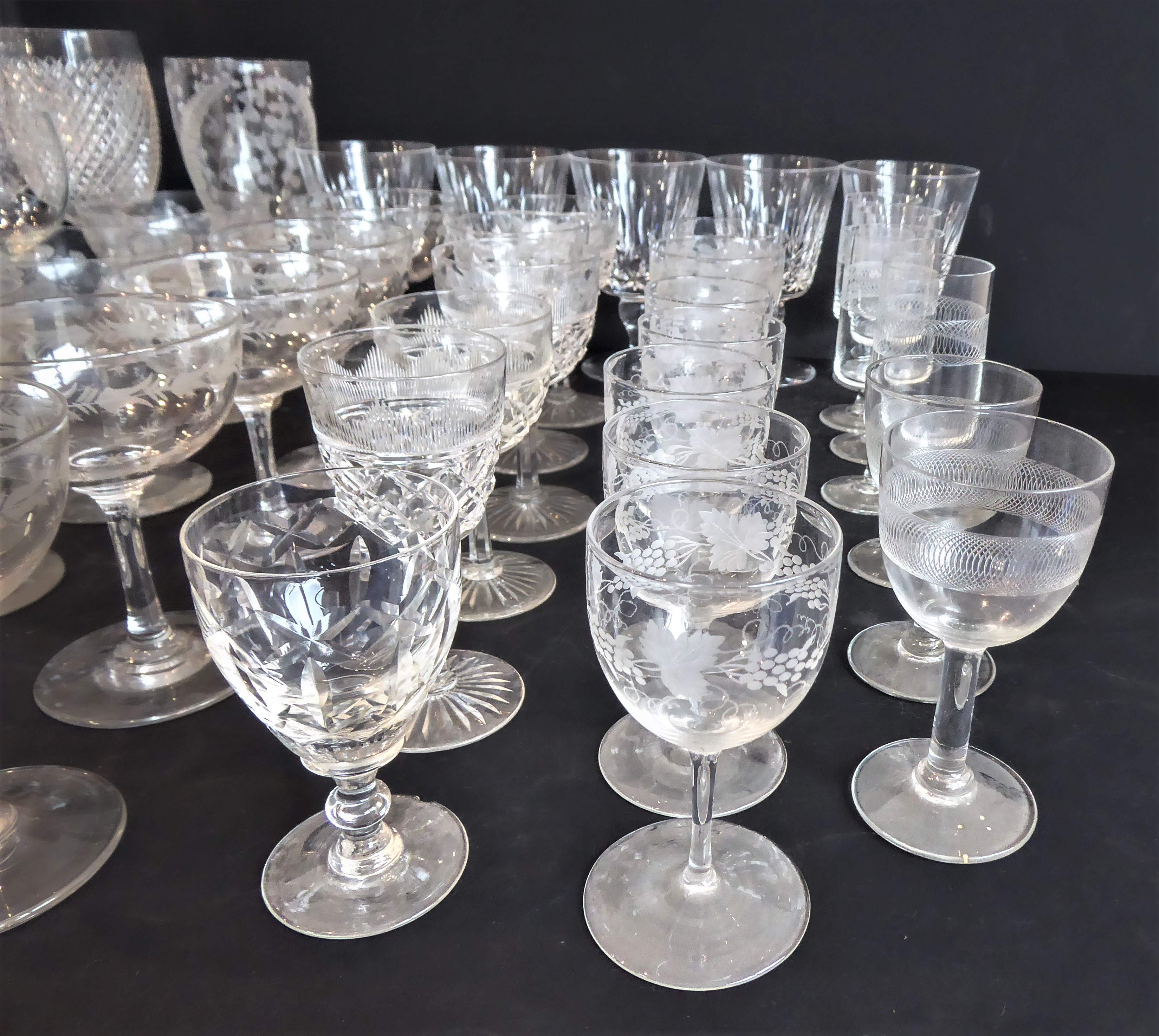 Five trays of various fine quality drinking glasses to include: hocks, hobnail-cut flutes, wines, - Image 4 of 5