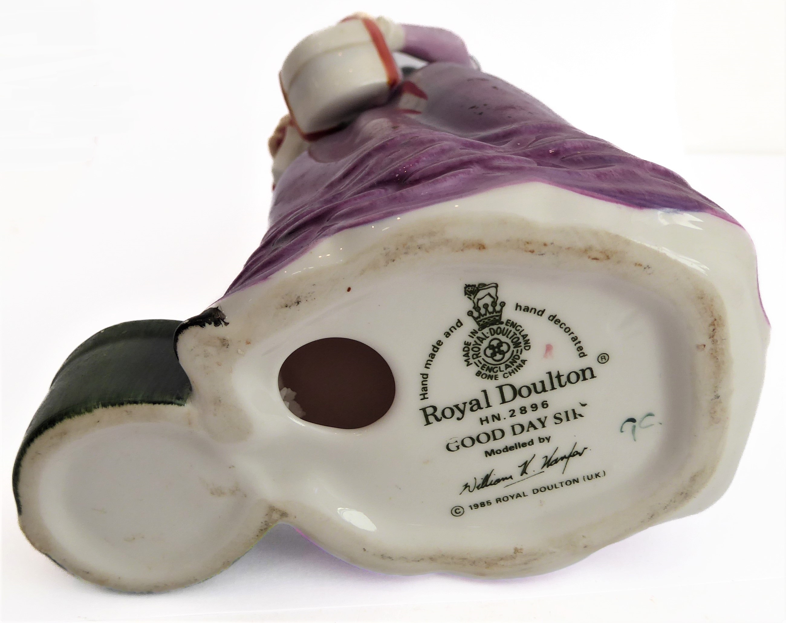 Ceramics to include: two Royal Doulton porcelain figures 'Bon Voyage' (1997 and 'Good Day Sir' ( - Image 9 of 9
