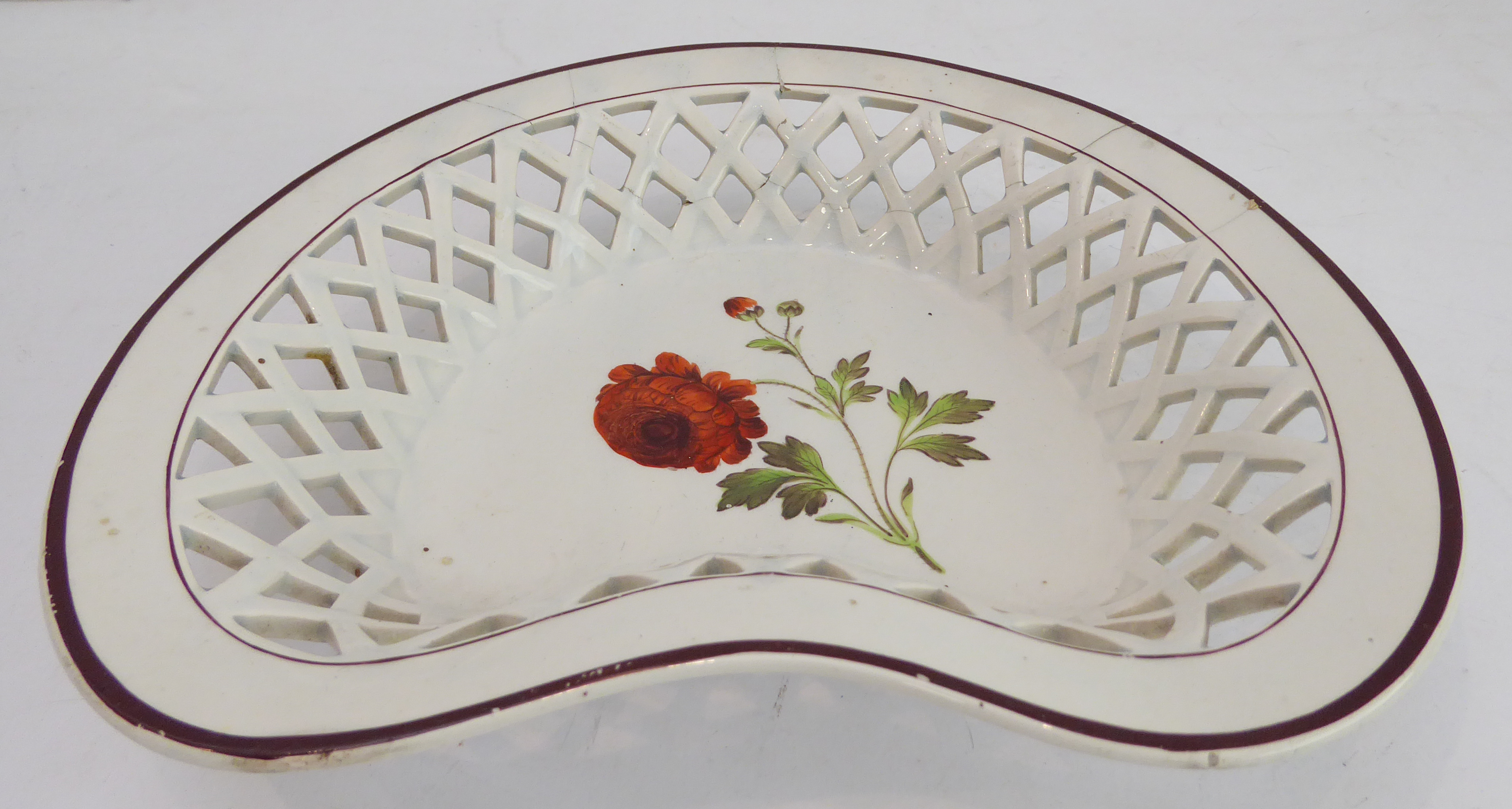 A selection of decorative ceramics to include plates, dishes, vases and some glassware. - Image 2 of 12