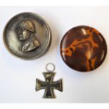 Two snuff boxes (one a reproduction Benito Mussolini) and a German Iron Cross