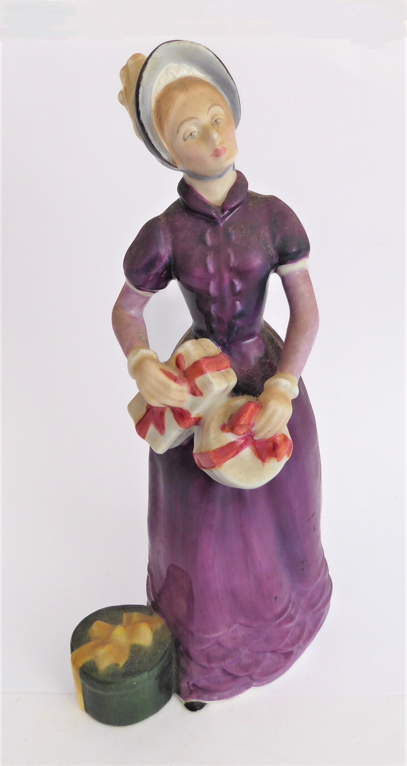 Ceramics to include: two Royal Doulton porcelain figures 'Bon Voyage' (1997 and 'Good Day Sir' ( - Image 7 of 9