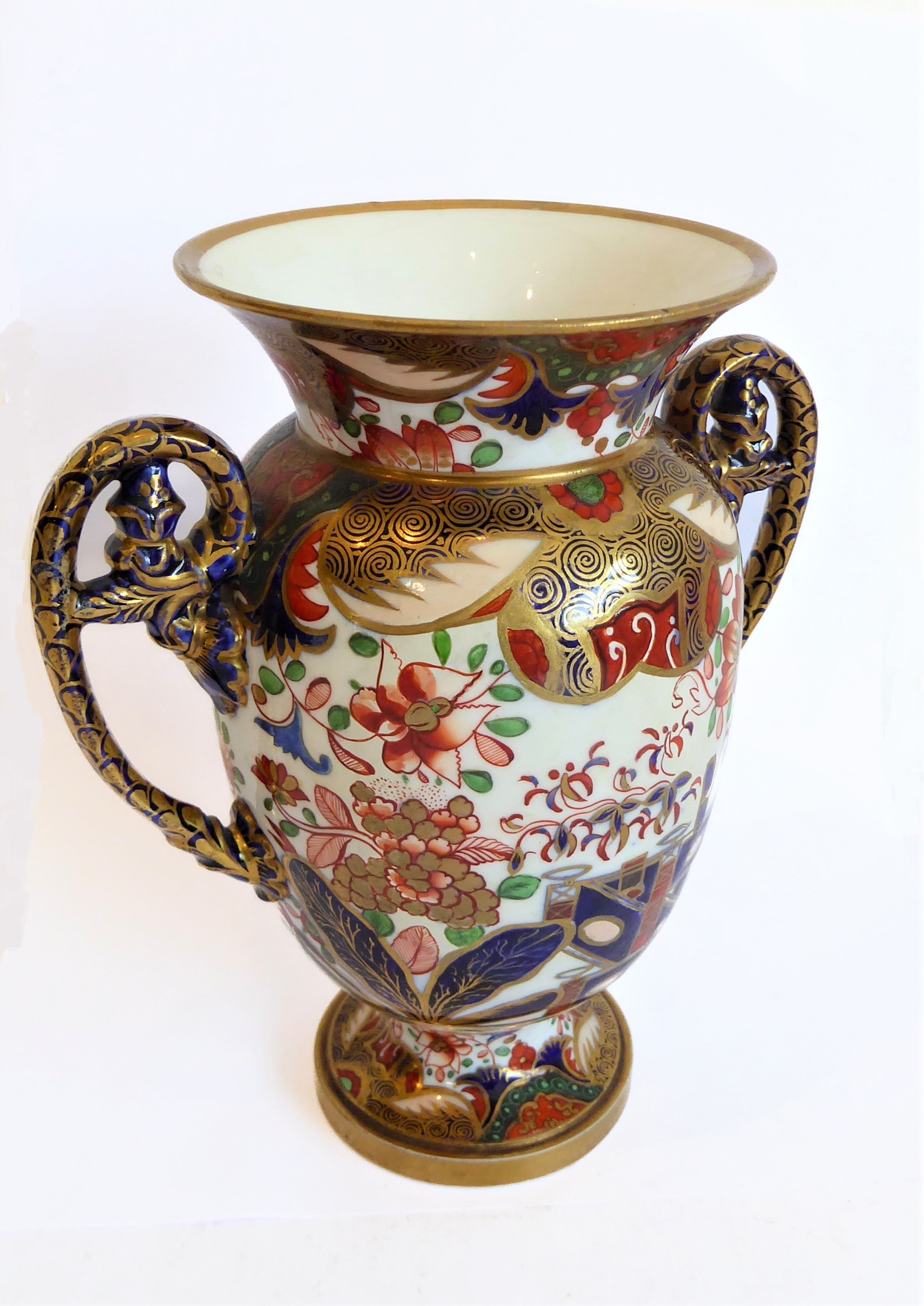 An early 19th century two-handled Spode porcelain vase: hand gilded and decorated in the Imari - Image 3 of 4