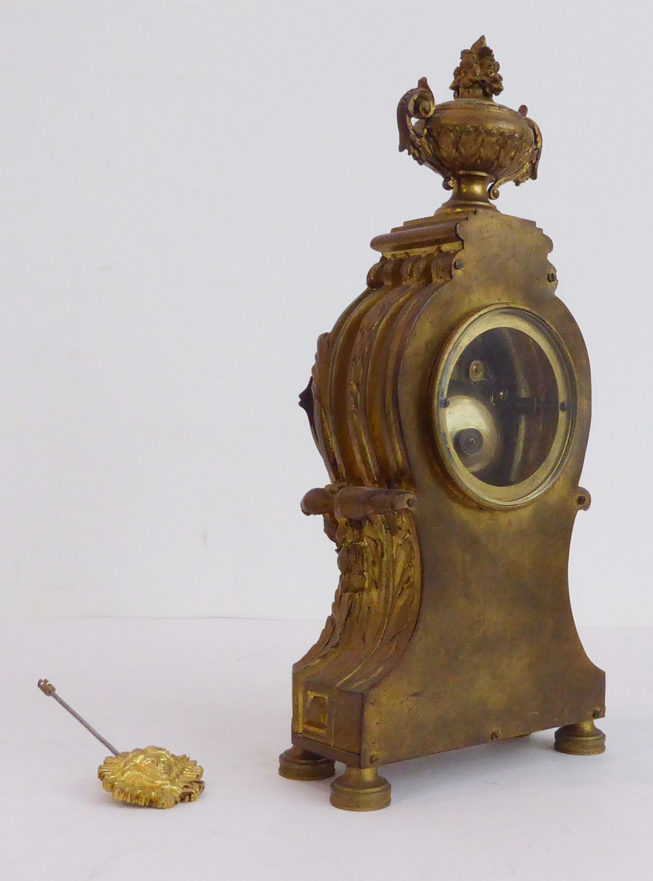 A 19th century French gilt-metal-cased eight-day mantle clock in Louis XVI style. The two-handled - Image 4 of 7