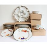 Boxed and unused Royal Worcester 'Evesham Vale' comprising: 8 x 26. 8 and 8 x 20.5 cm plates; 8 x