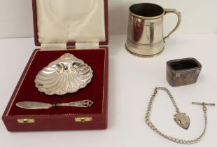 A mixed group of four: 1. a hallmarked silver butter dish and knife (cased) 2. an early 19th century