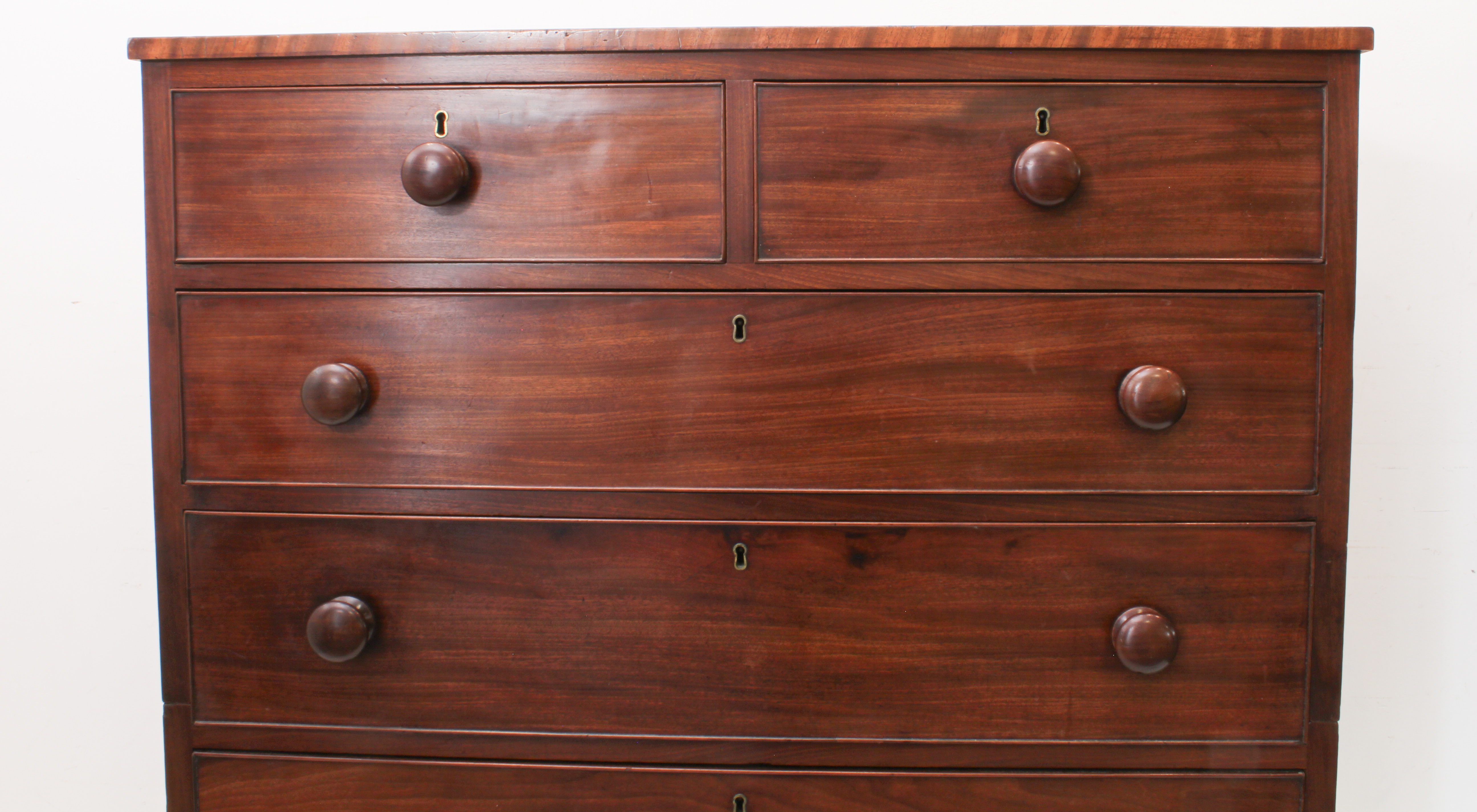 A mid-19th century mahogany two-part chest of drawers: two half-width over four full-width graduated - Image 3 of 5
