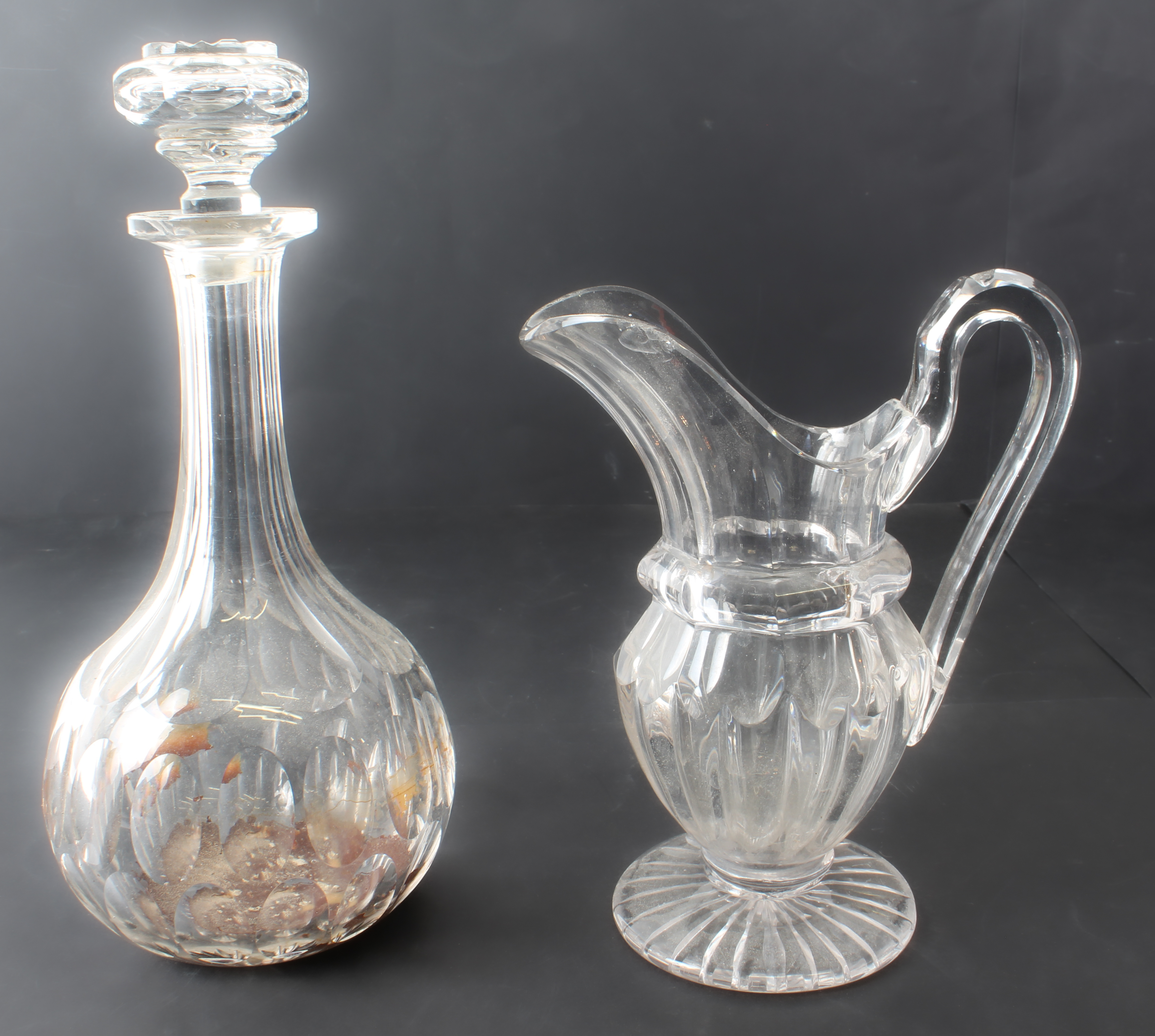Various glassware to include an early 20th century oil lamp, a large decanter, a pedestal bowl, a - Image 2 of 8