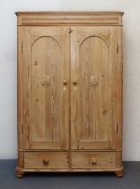 A 19th century mahogany Pembroke table: single end flush drawer below a moulded top and two drop