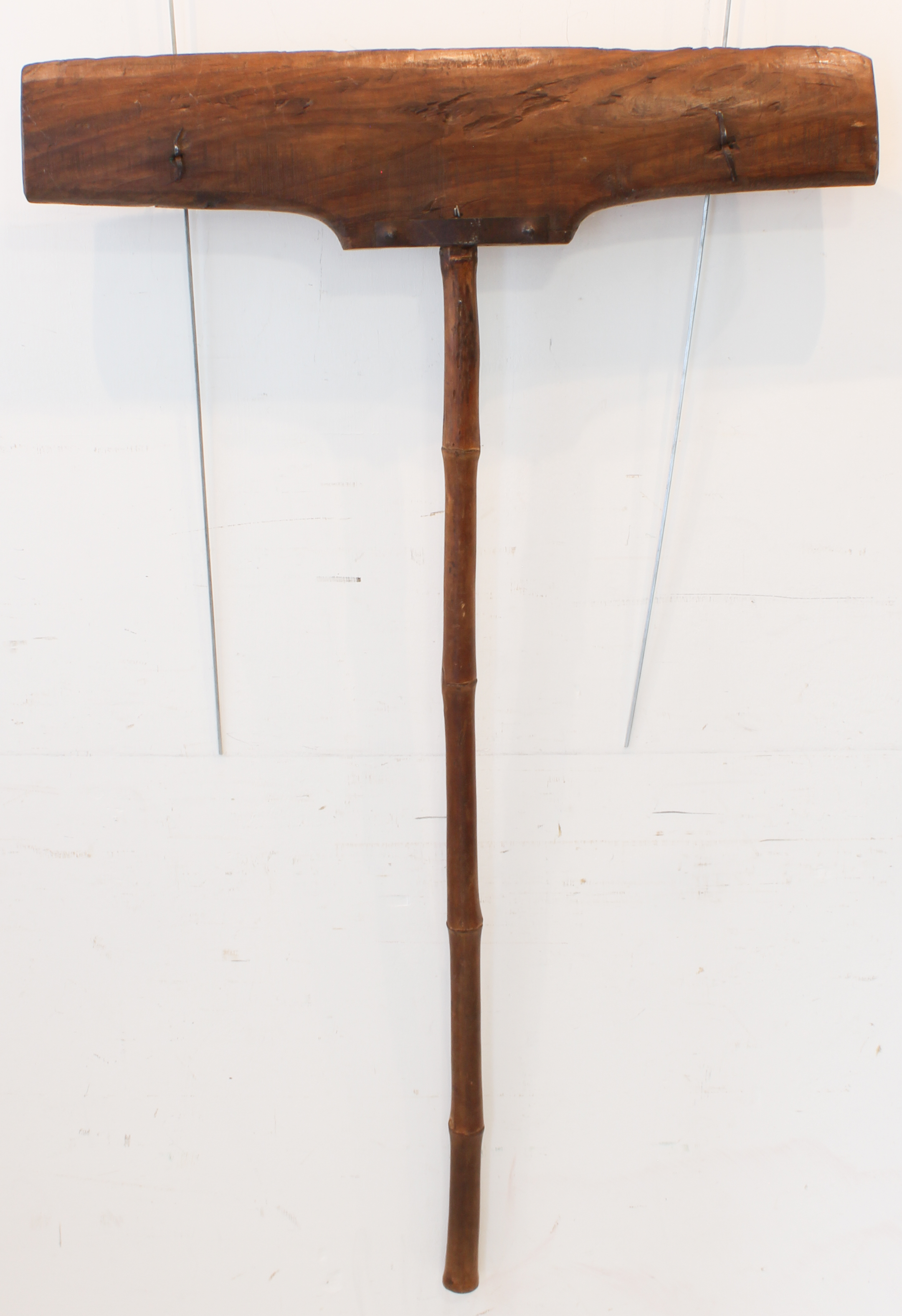 An unusual late 19th or early 20th century Chinese elm and iron-mounted chilli scraper: the bamboo - Image 4 of 5