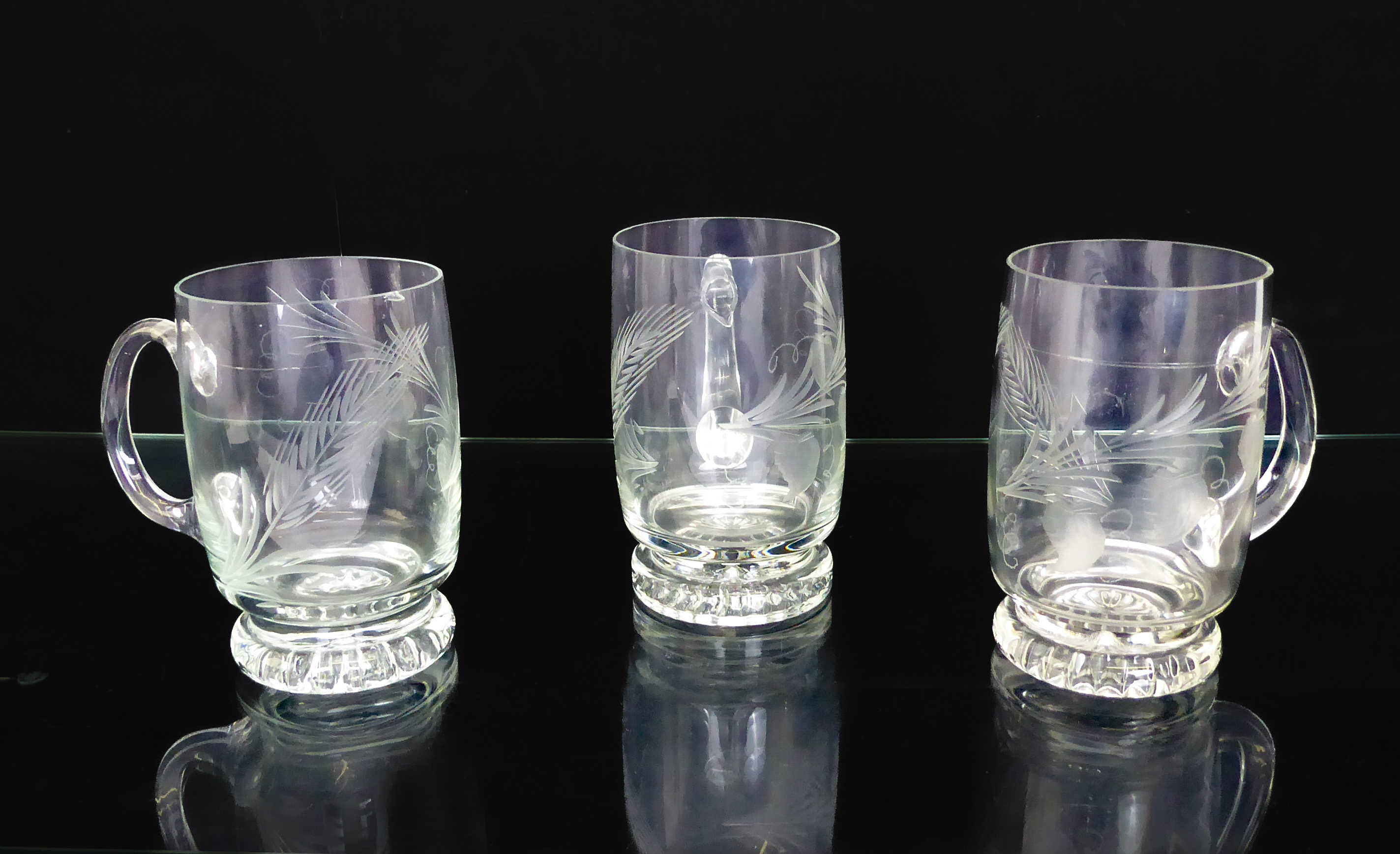 A set of six red overlay wine glasses - Image 6 of 10
