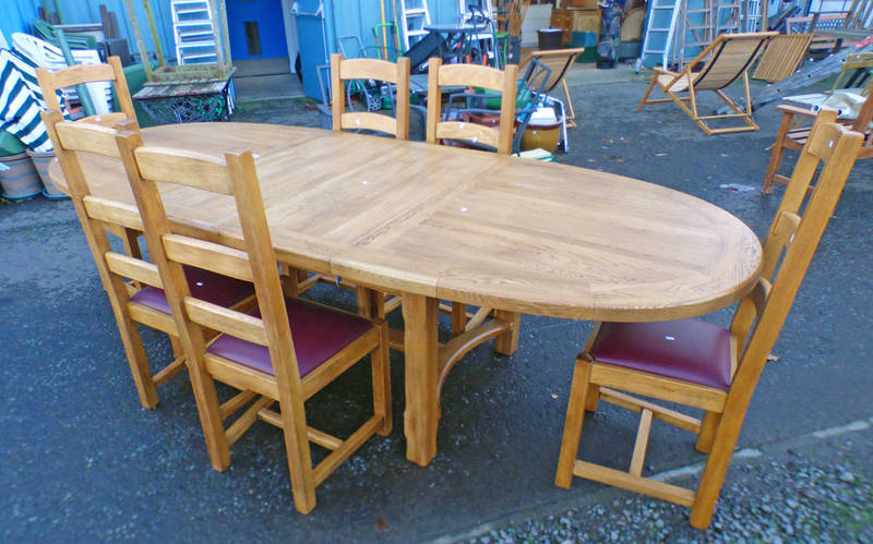 OAK EXTENDING DINING TABLE WITH 2 EXTRA LEAVES AND SET OF 6 LADDER BACK CHAIRS 272 CM LONG