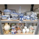 EXCELLENT SELECTION OF BLUE AND WHITE WARE AND VARIOUS OTHER PORCELAIN INCLUDING MASONS WARE ETC