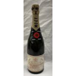 1 BOTTLE MOET ET CHANDON DRY IMPERIAL CHAMPAGNE - VINTAGE 1959,