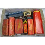 SELECTION OF HORNBY/TRIANG 00 GAUGE ITEMS INCLUDING TRACK & ROLLING STOCK,