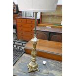 ARTS & CRAFTS STYLE BRASS TABLE LAMP WITH EMBOSSED DECORATION