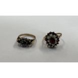 9CT GOLD PEARL & GARNET CLUSTER RING & 9CT GOLD SAPPHIRE SET RING - 7.