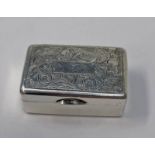 19TH CENTURY CHINESE SILVER SNUFF BOX WITH GRAPE VINE DECORATION BY HUNG CHONG,