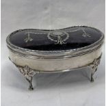 SILVER & TORTOISESHELL KIDNEY SHAPED JEWELLERY BOX WITH PIQUE WORK DECORATION TO LID ON 4 SHAPED